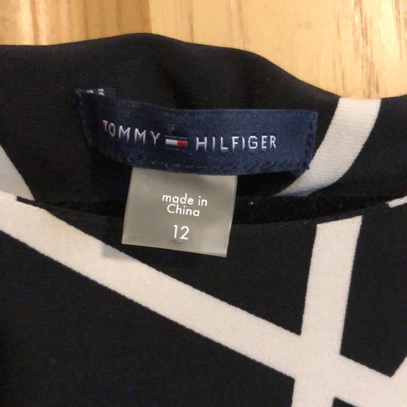 Tommy Hilfiger beautiful dress - Picture 2 of 5